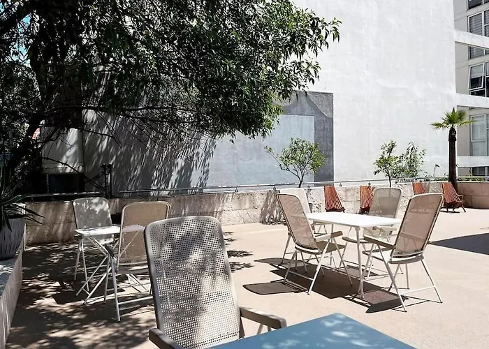 Condesa Amsterdam F Elegant With Inviting Ambiance On Amsterdam Avenue
